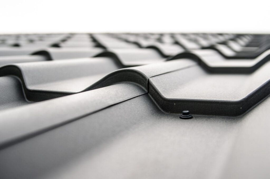 An image of a roof that is zoomed in